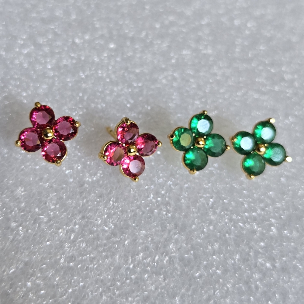 🌸 flower stud earrings *new